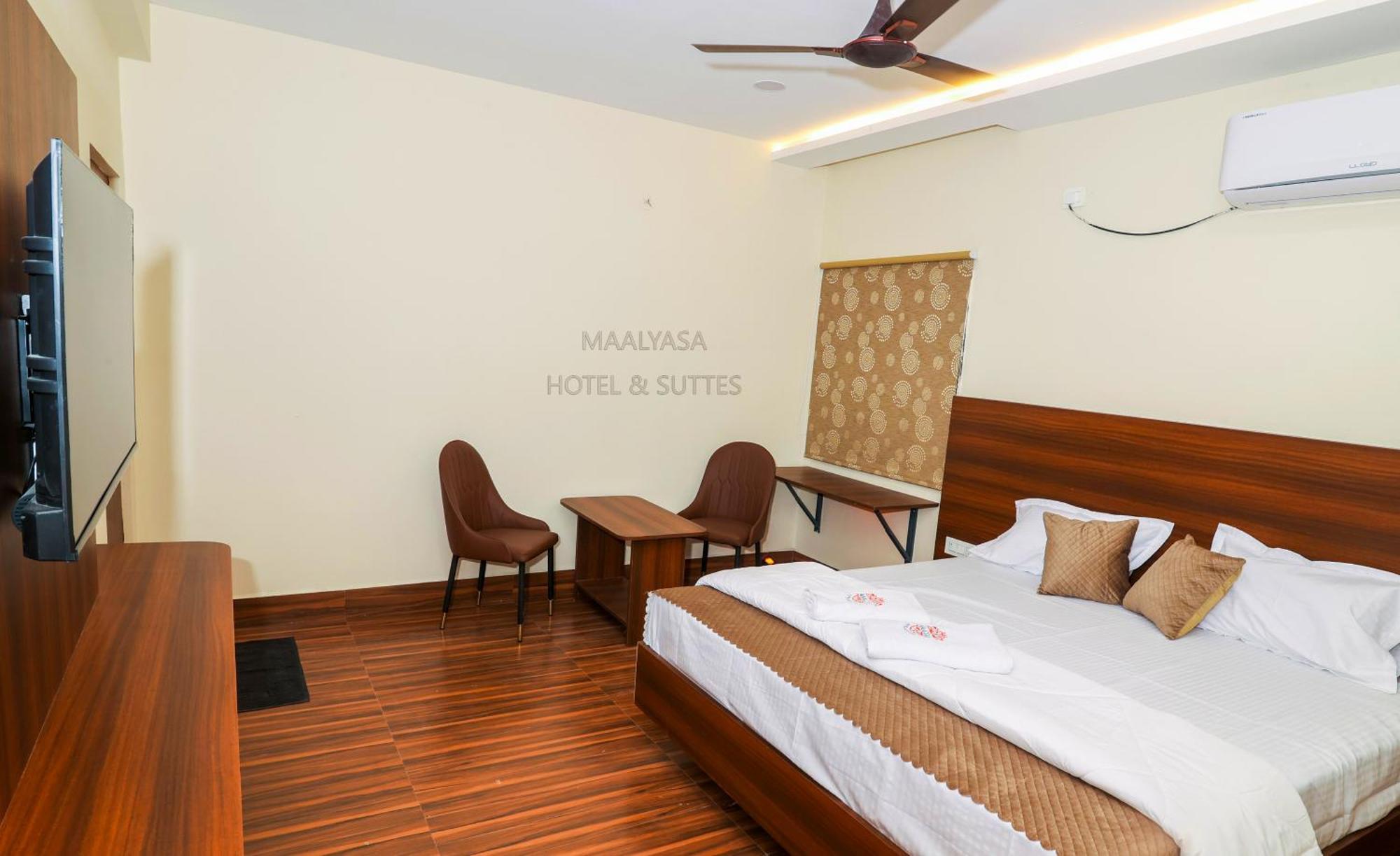 Maalyasa Hotel And Suites Hyderabad Exterior photo