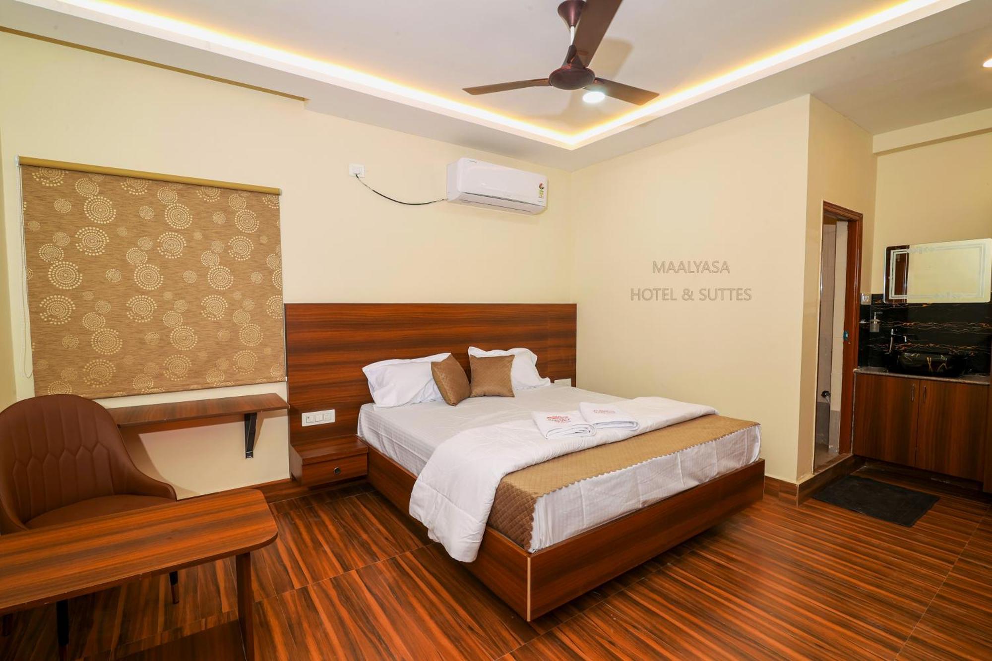 Maalyasa Hotel And Suites Hyderabad Exterior photo